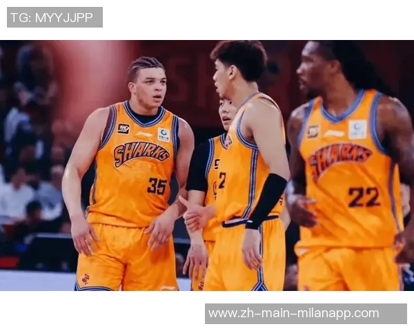 上海外援洛夫顿荣膺CBA常规赛最佳国际球员称号引发热议 上海外援洛夫顿荣膺CBA常规赛最佳国际球员称号引发热议